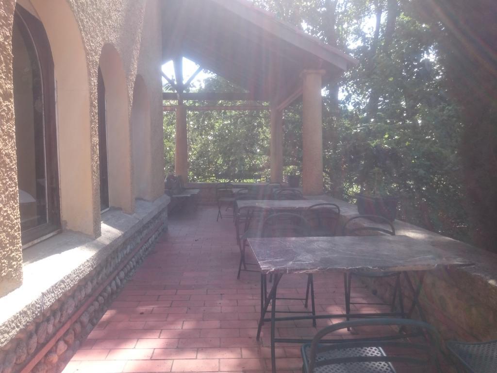 Hotel Le Mas Fleuri فيرنيه ليه با المظهر الخارجي الصورة