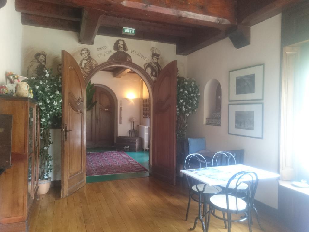 Hotel Le Mas Fleuri فيرنيه ليه با المظهر الخارجي الصورة