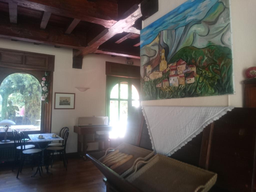 Hotel Le Mas Fleuri فيرنيه ليه با المظهر الخارجي الصورة